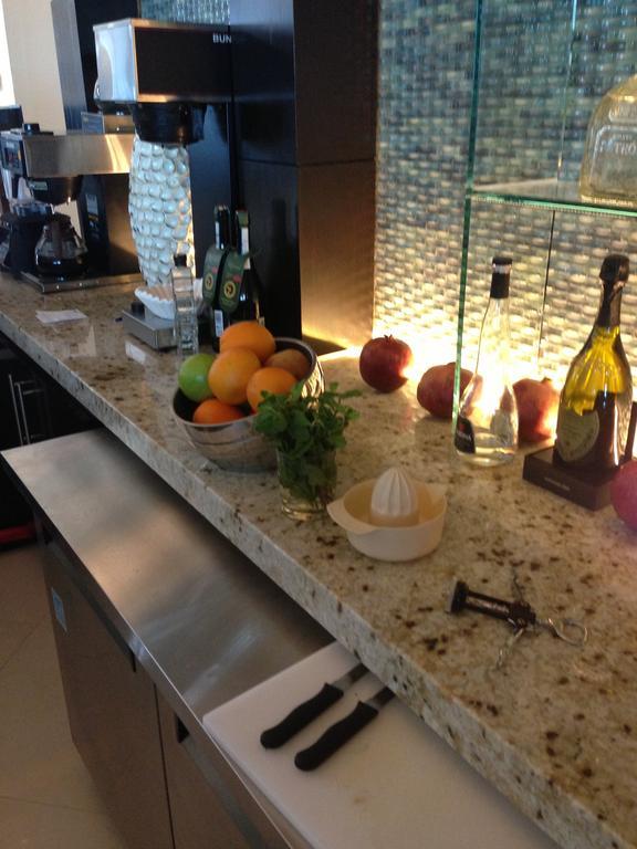 The Sea Lord Hotel & Suites (Adults Only) Lauderdale-by-the-Sea Exteriér fotografie